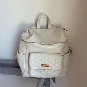 Luli Bebe Women’s Cream Quilted Front Pocket Backpack Insulated Off White